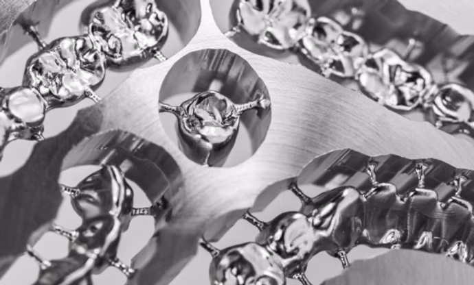 Rotura de estructura de zr por impacto